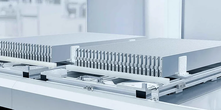 BYD YUAN UP Blade Battery батареясының жоғары қауіпсіздігі және ұзақ қызмет ету мерзімі